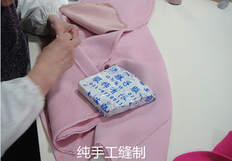 手工缝制——​广州双面羊绒加工厂